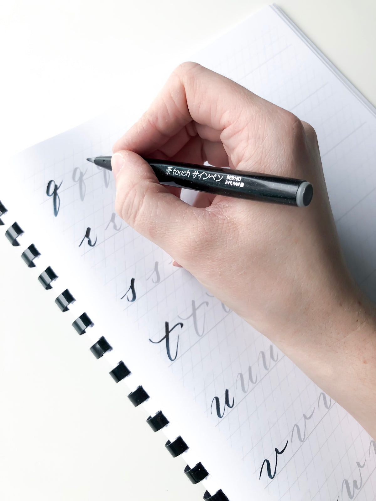 BRUSH LETTERING BASIS KURS FÜR KIDS / TEENS